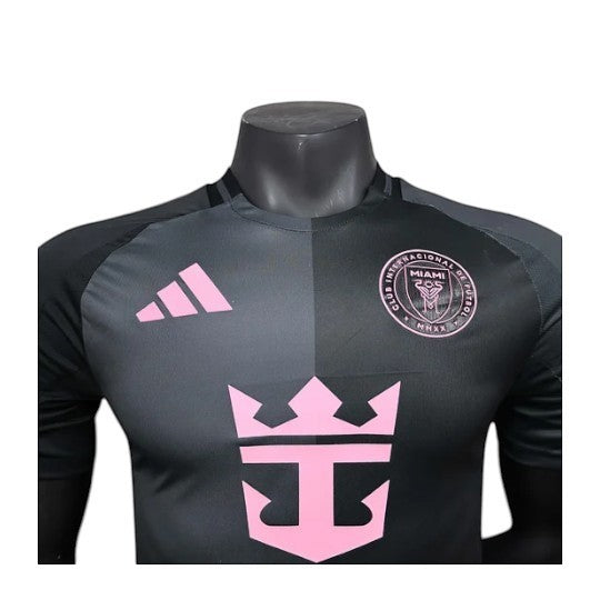 GOATkitz Inter Miami 2025-26 player version away jersey in black and pink. Features Adidas logo and team crest.