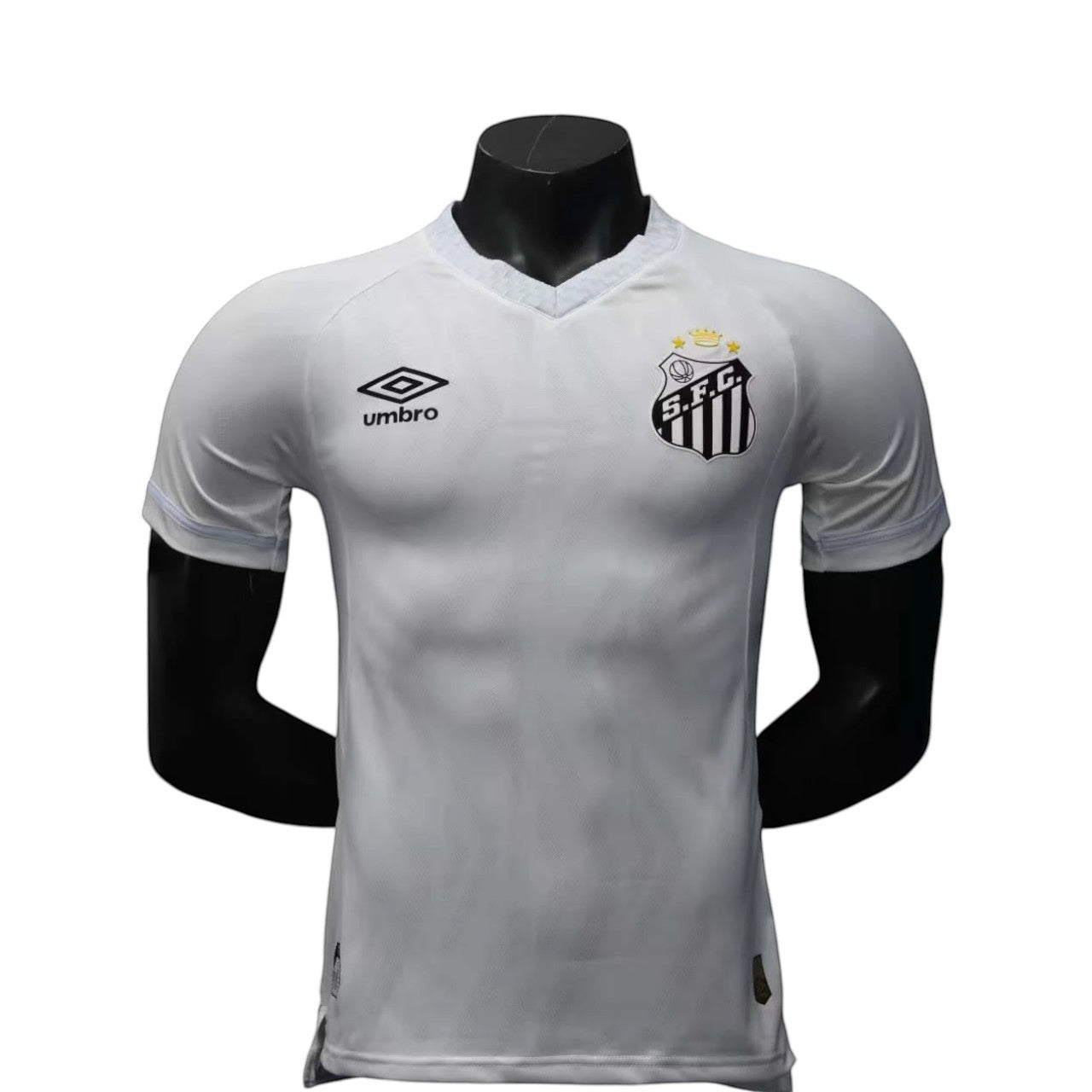 GOATkitz white Santos 2025-26 player version football jersey with Umbro logo and SFC crest. Customizable.